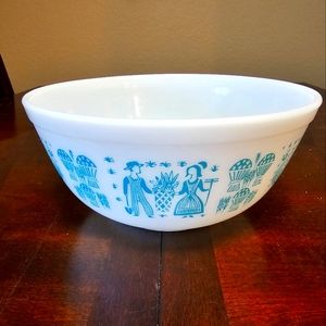 Vintage Pyrex Butterprint #403 2.5 Liter Mixing Bowl 8.75"